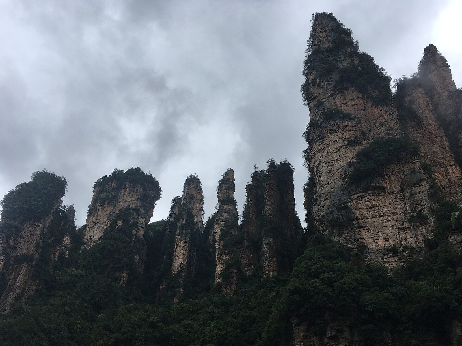 Stunning rock formations in Bailong (白龙）Yuanjiajie （袁家界）scenic area, Zhangjiajie, China